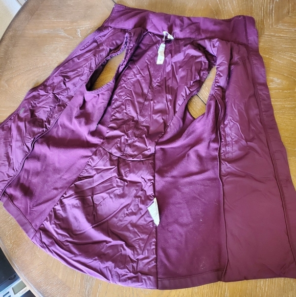 Lululemon puffer running vest size 4 purple - Picture 4 of 8